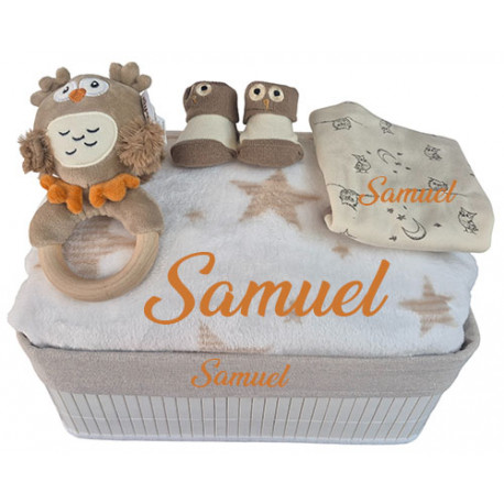 Corbeille cadeau naissance personnalis&eacute;