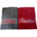 DUO DE DRAPS DE BAIN PERSONNALISES ROUGE/GRIS