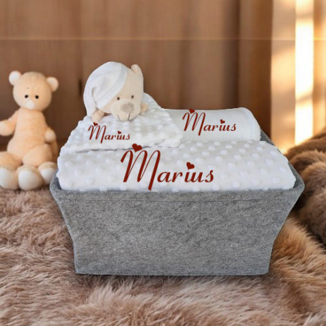 Corbeille cadeau naissance personnalisé
