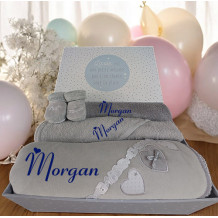Corbeille cadeau naissance personnalisé