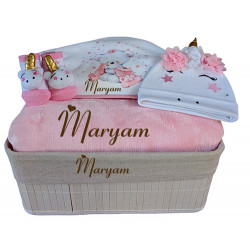 Corbeille cadeau naissance personnalisé