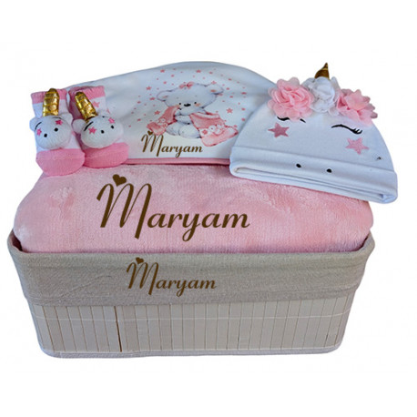 Corbeille cadeau naissance personnalisé